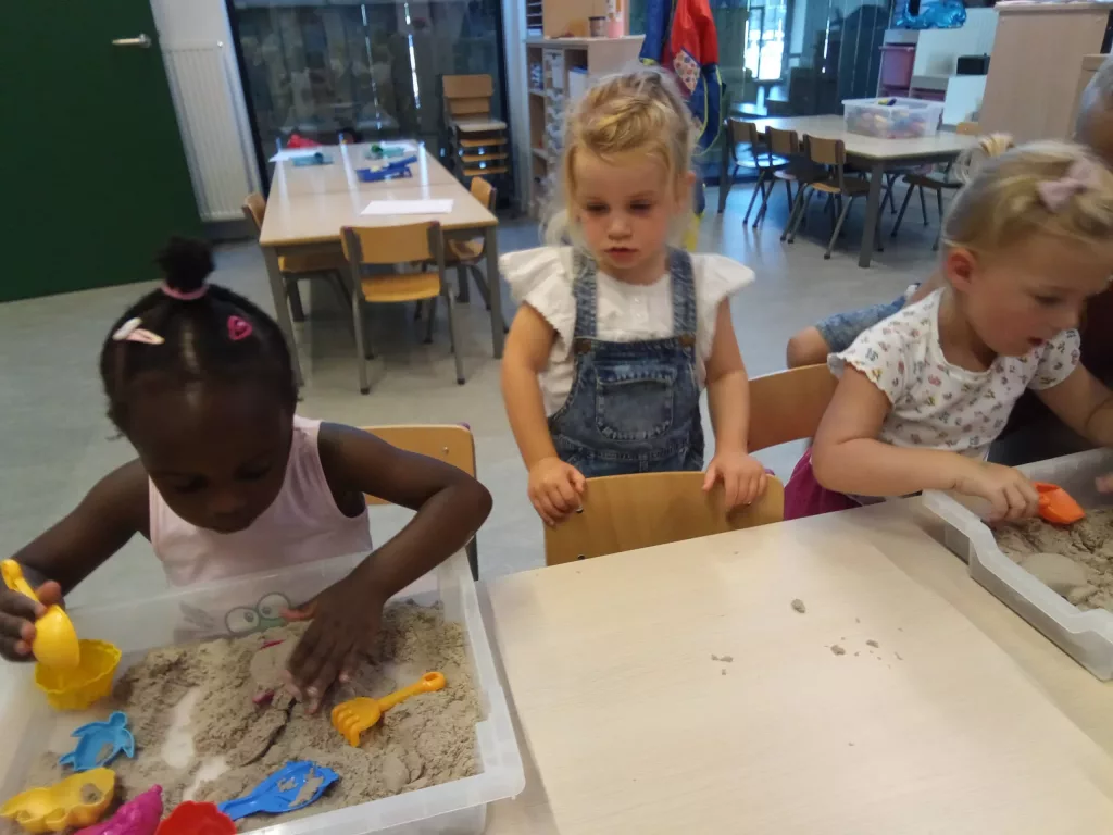 2023/09/20 - Thema 'naar school' (K1C)